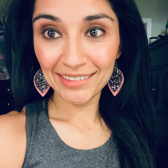 ALNEIO earrings - Picture 2 of 2